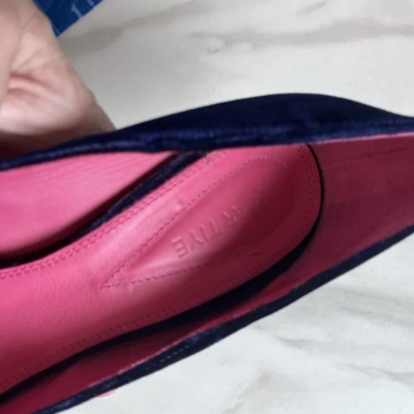 Oscar Tiye blue velvet heels. - Picture 4 of 5